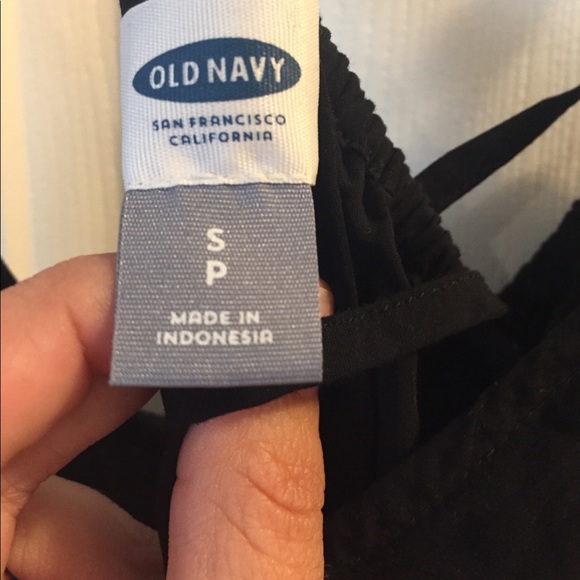 Old Navy Black light weight romper S - Picture 4 of 4